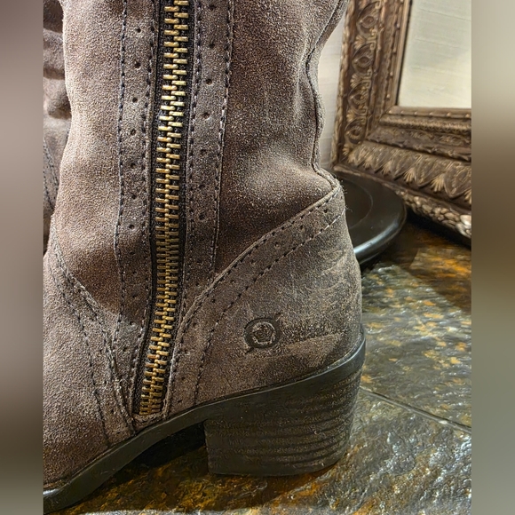 Born 'Fannar' Suede Distressed Gray Knee-High Riding Boots. Sz 6M - Picture 7 of 11